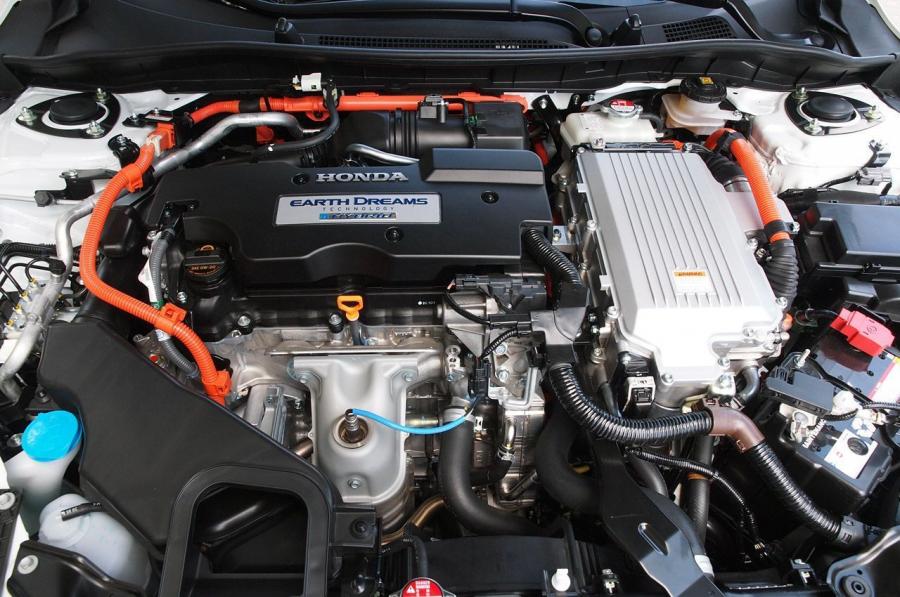 Honda Accord Plug-In Hybrid 2014 года  (фото 101 из 109)